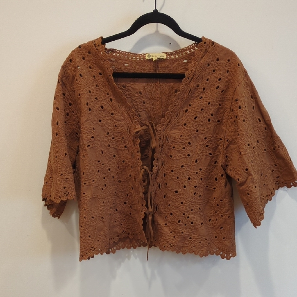 Festival Boho Cottage Prairie Western Brown Cotton Eyelet Lace Up Top Medium